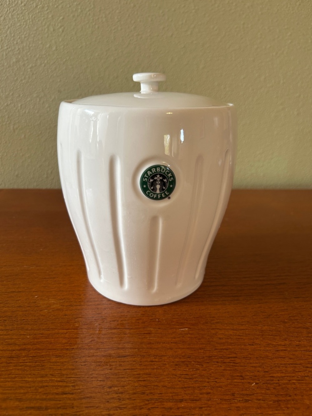Starbucks Barista 2003 White Ribbed Ceramic Canister w/ Lid Green Logo 8"